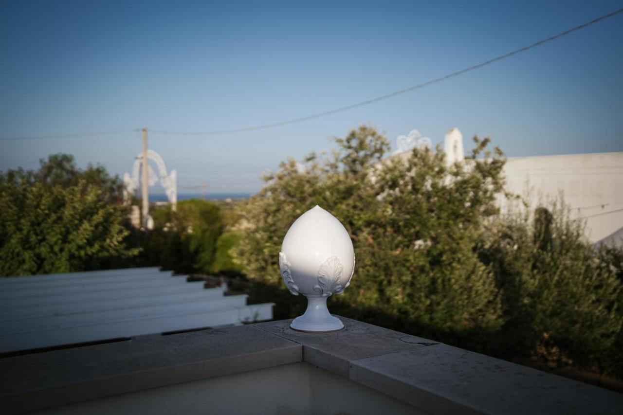 Prestigiosa Villa Con Piscina Condominiale Monopoli Eksteriør billede