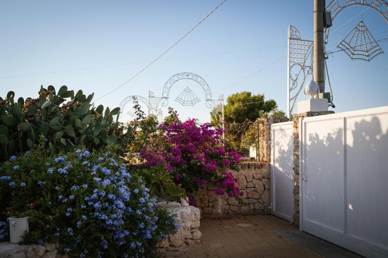 Prestigiosa Villa Con Piscina Condominiale Monopoli Eksteriør billede