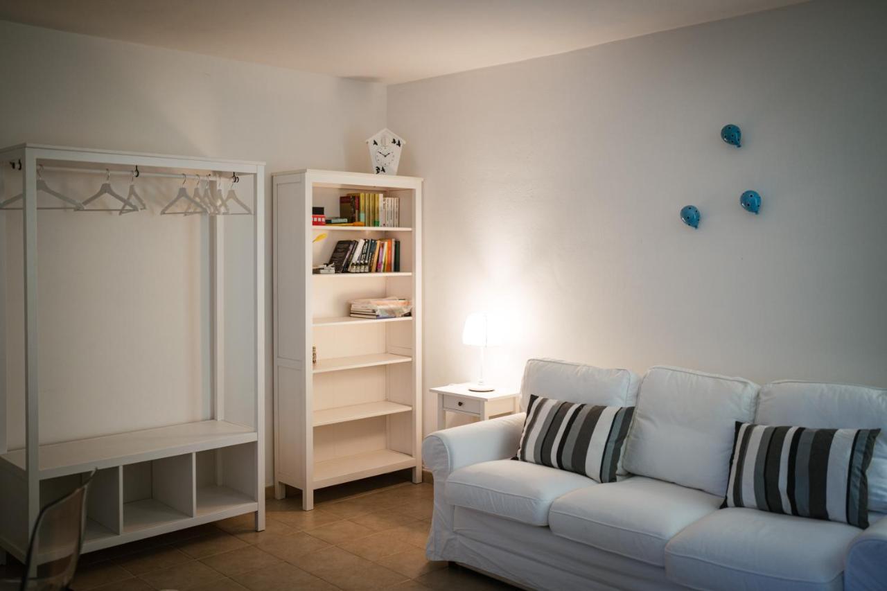 Prestigiosa Villa Con Piscina Condominiale Monopoli Eksteriør billede