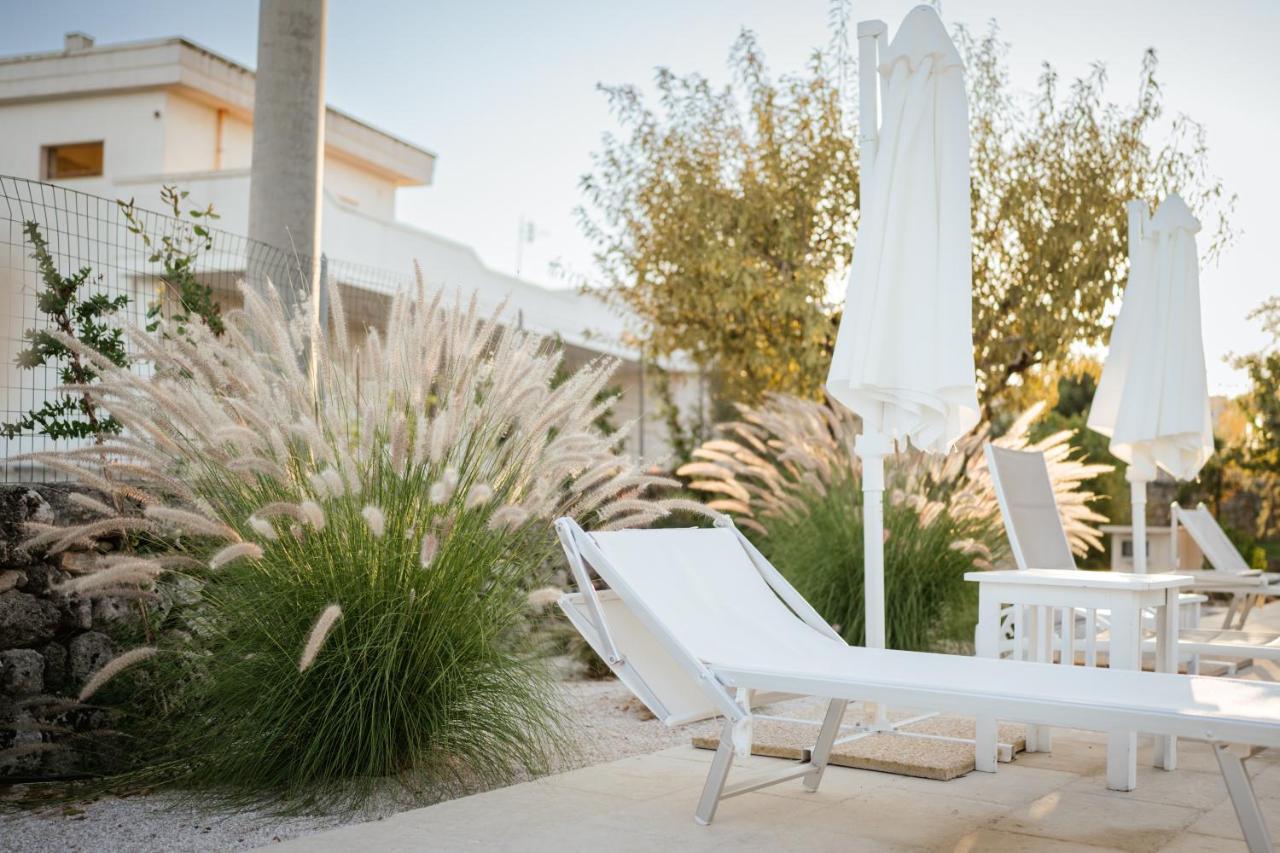 Prestigiosa Villa Con Piscina Condominiale Monopoli Eksteriør billede