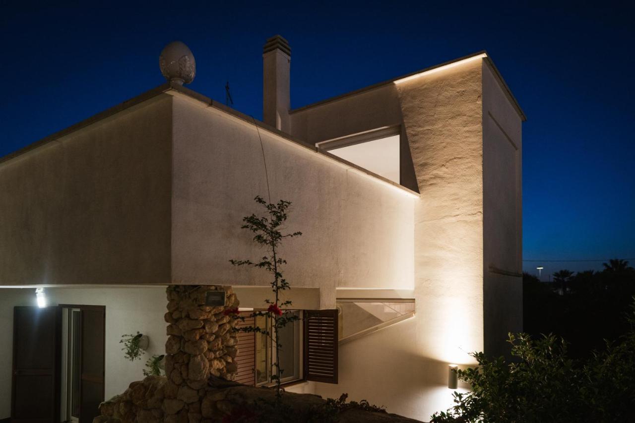 Prestigiosa Villa Con Piscina Condominiale Monopoli Eksteriør billede